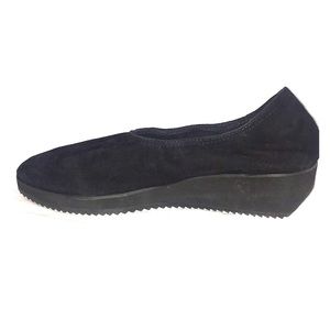 Eileen Fisher black suede shoes